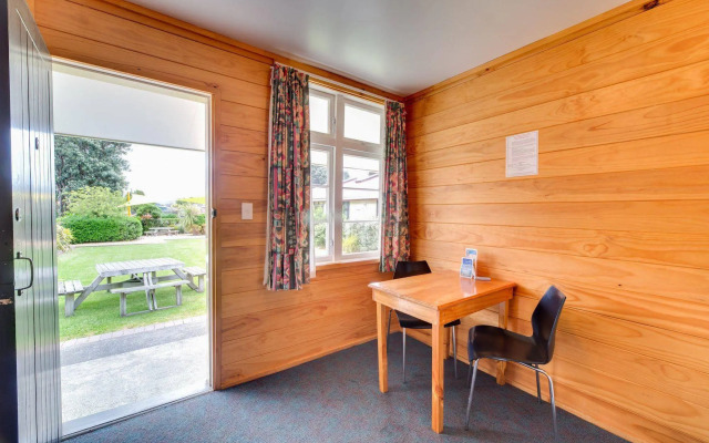 Wellington TOP 10 Holiday Park