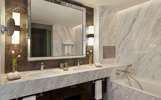 Midtown Shangri-La, Hangzhou