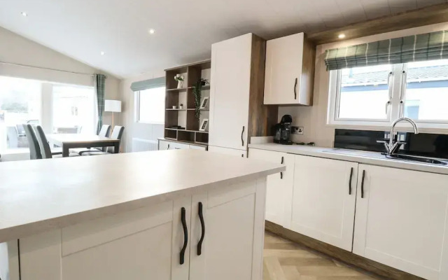 Broadland Sands Lodge