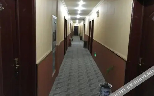 Junyi Hotel (Xuancheng Wanda Plaza)