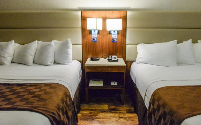 Travelodge by Wyndham Culver City