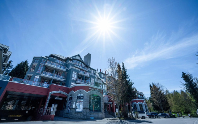 Alpenglow Lodge Studio Separate Living Area by MVA