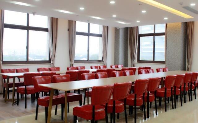 GreenTree Inn Jiaxing Nanyang College Henglong Square Hotel