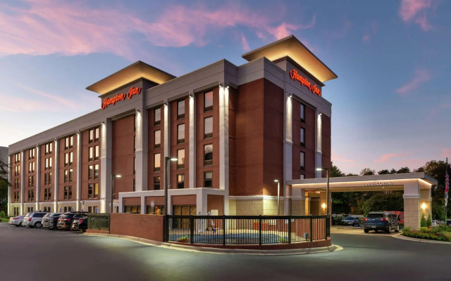 Hampton Inn Greensboro-Airport