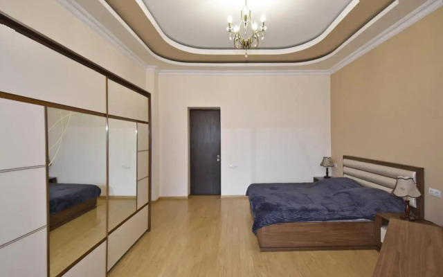 Northern Avenue, 2 bedrooms Luxury apartment HH882