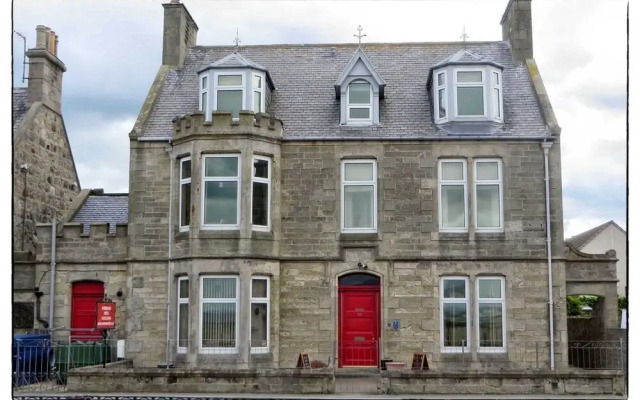 Rosemount Hotel