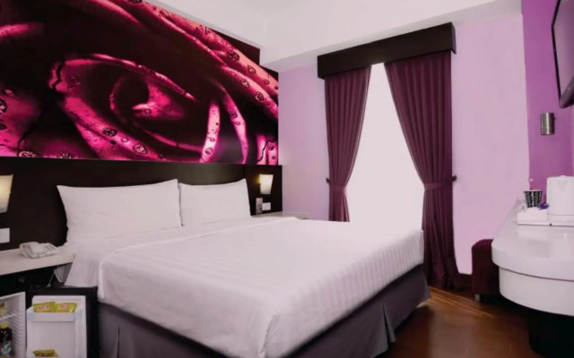 Fame Hotel Gading Serpong