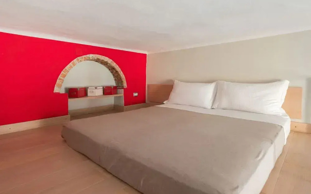 Via Ciro Menotti Halldis Apartment