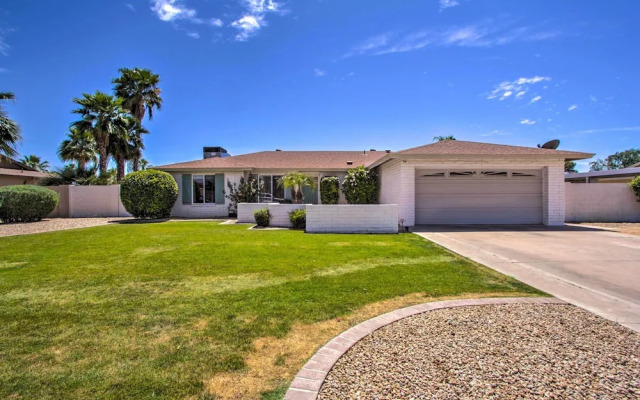 Pet-friendly Scottsdale Oasis w/ Pool & Bbq!