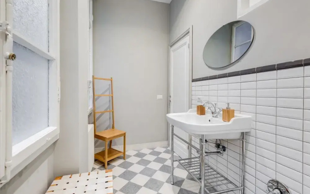Monti Colosseum Apartment-Urbana