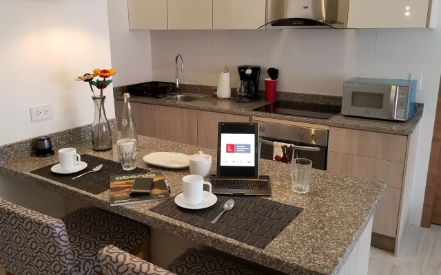 Luxury Residence Suites