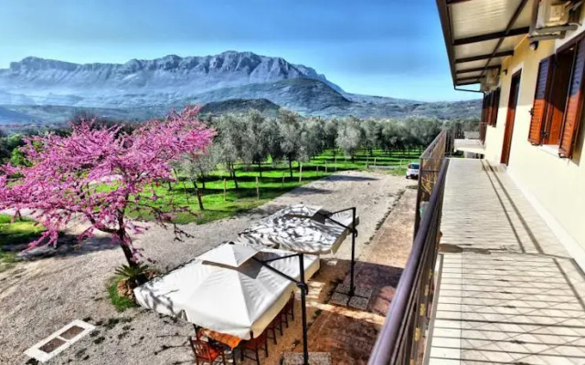 Agriturismo Antica Tenuta Chiola