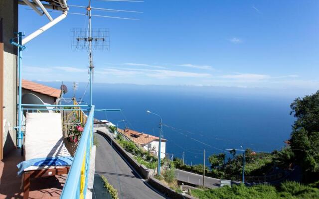House-Charme degli Dei Holidays in Amalfi Coast