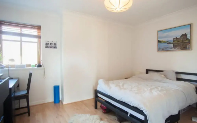 Sunny Flat W/parking Near Royal Botanic Garden