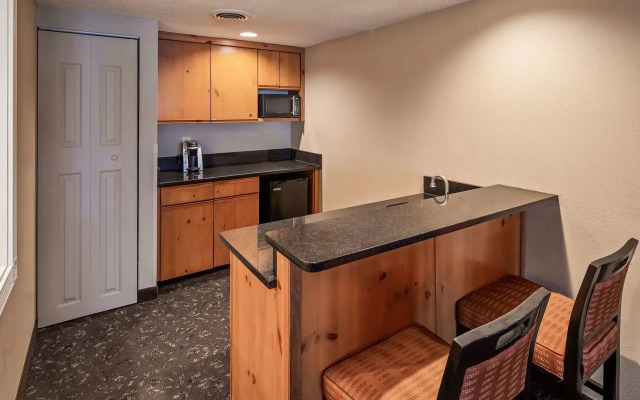 Best Western Greenfield Inn