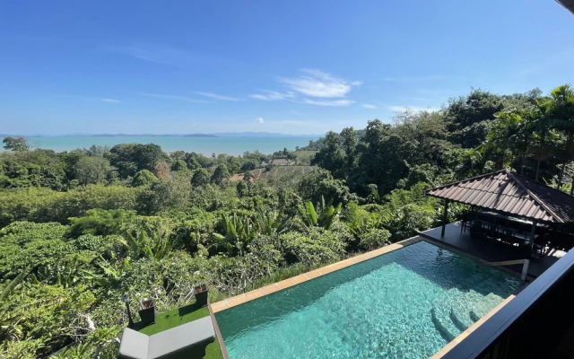 Peaceful 8br Two Pool Panoramic Twin