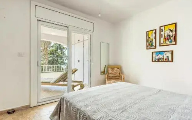 Apartment Canyelles