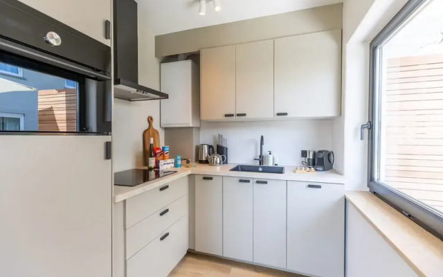 Renovated Apartment With Garden and Parking