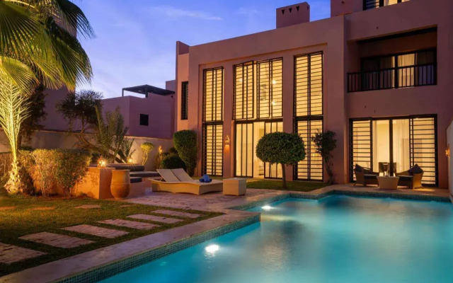 Al Maaden VillaHotel & Spa