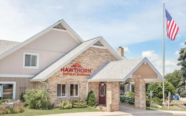 Hawthorn Extended Stay by Wyndham-Green Bay