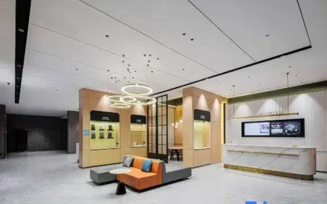 City Comfort Inn Hotel (Wuhan Baishazhou Avenue Huangjia Lake University Town)