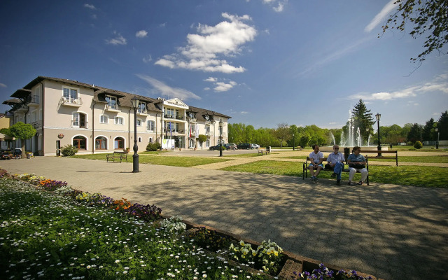 Xavin Wellness Hotel & Restaurant