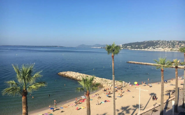 Studio 29 M with Terrace And View on the Beach