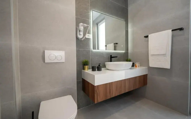 Villa Cataleya with private heated pool