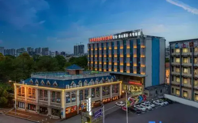Wuyue Yuexin No.6 Library (Shangrao Passenger Transport Center Branch)