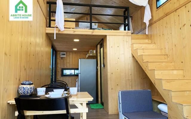 "tiny House on Koh Lanta Only 2 Mins Walk to the Beach"