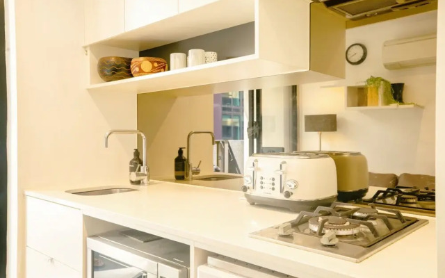 Melbourne CBD Designed 1 Bedroom Apartment by KozyGuru