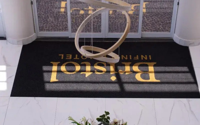 Bristol Infinity Hotel