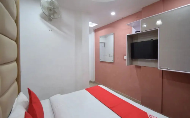 OYO 12066 Hotel Gellasenheit
