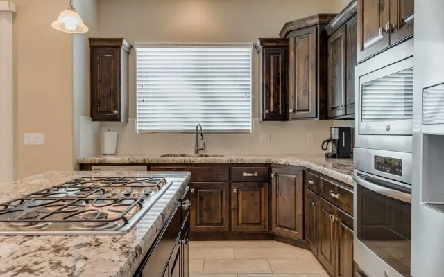 Zion's Point 3 Bedroom Apts by RedAwning