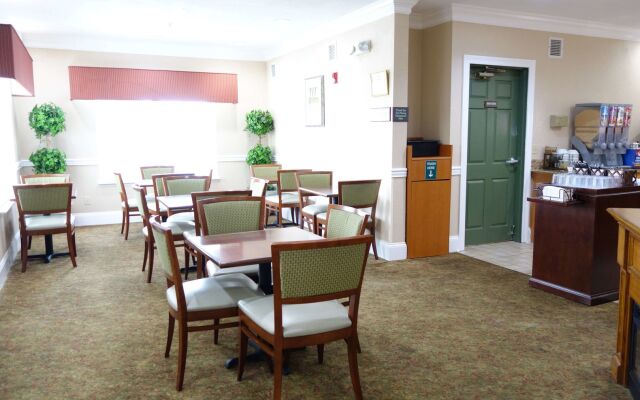 Country Inn & Suites by Radisson, Biloxi-Ocean Springs, MS