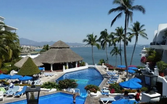 Condo Delfin