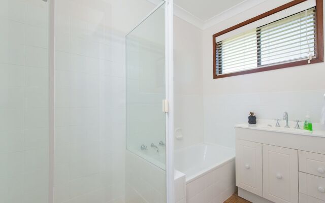 Happy Days, 49 Pantowora Street