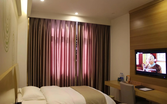 GreenTree Inn LiuAn Jinan District North Bus Station Express Hotel – Guest Rooms – Luan