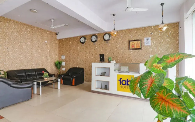 Fabhotel Vinayaka