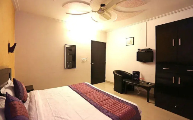 OYO 19046 Hotel Airport Suites