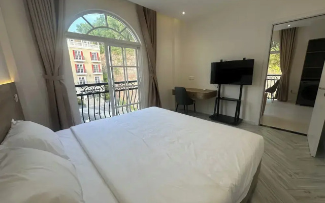 Novus Sol Hotel