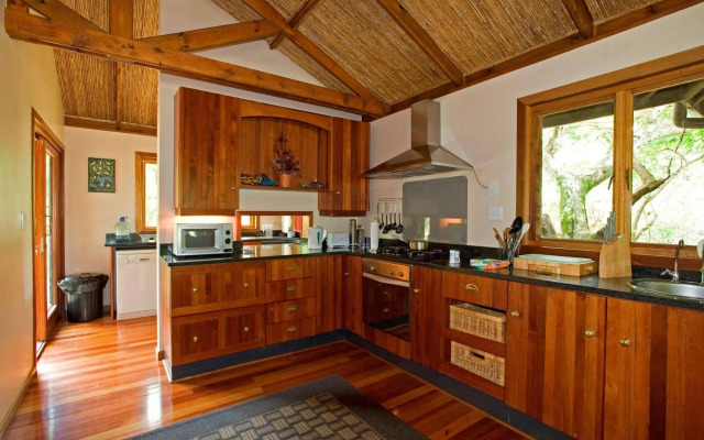 Bushwillow Collection