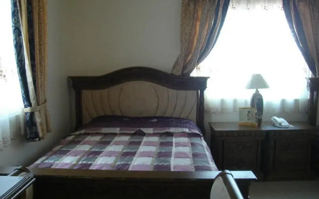 Prince Hotel