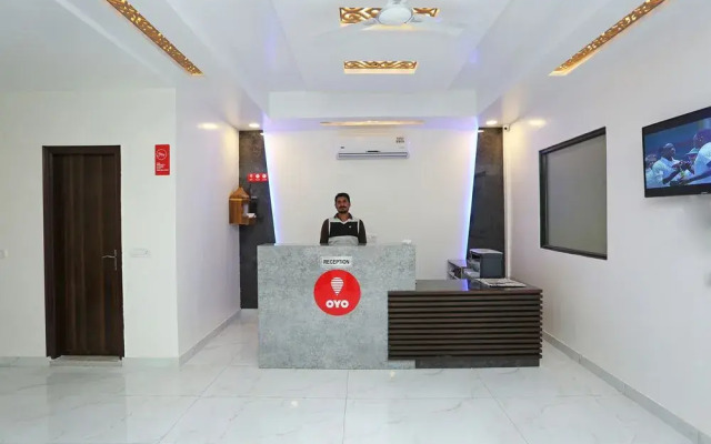 OYO 11505 Hotel Classic Park