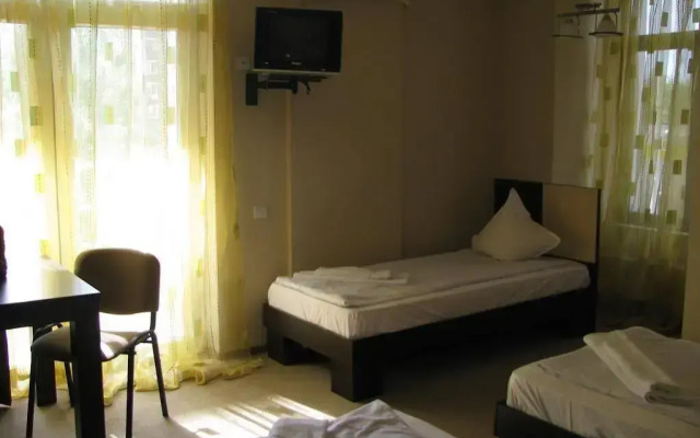 Lion's Hotel