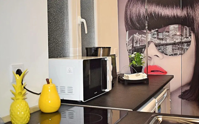 Bravo Murillo Apartment Center