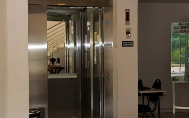 Lazuli Hotel