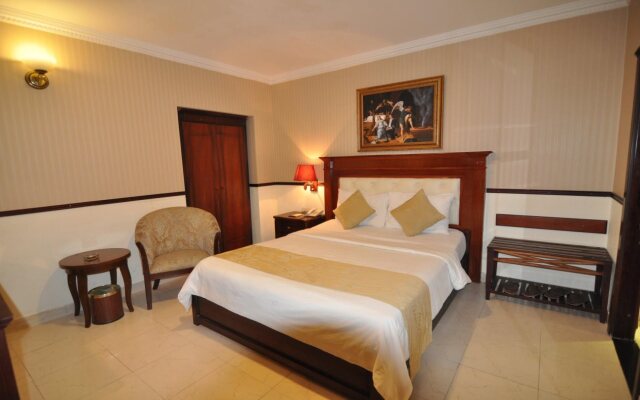 Sunflower Hotel District 10