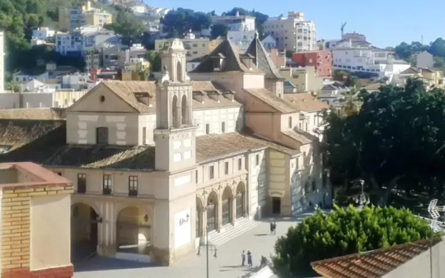 HomeRez - Calle Isabel la Católica