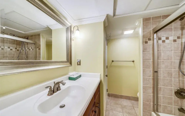 Ocean Cove 835